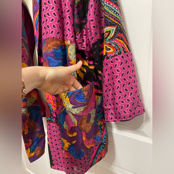 Shepherds Pura Seta Silk Jacket
Blazer Floral size Medium New jacket no tag - Picture 9 of 12